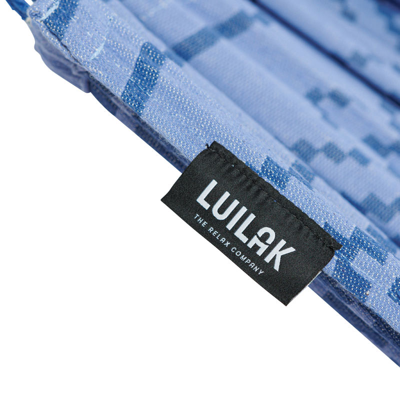 hangmat_tones_of_periwinkle_detail_labal hangmat_tones_of_periwinkle_detail_labal